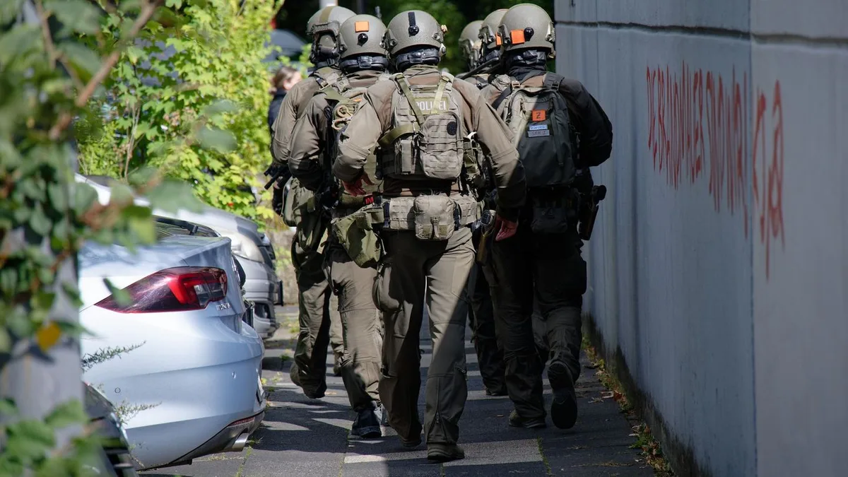 Attacke auf Lehrerin: Schüler als islamistischer Messerangreifer verurteilt