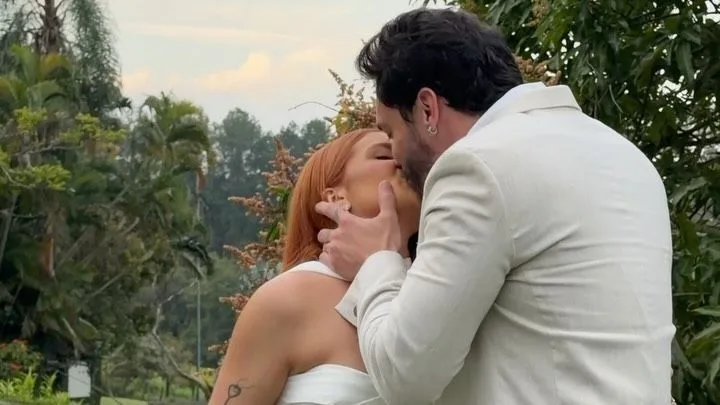 Viih Tube e Eliezer se casam no civil; veja fotos