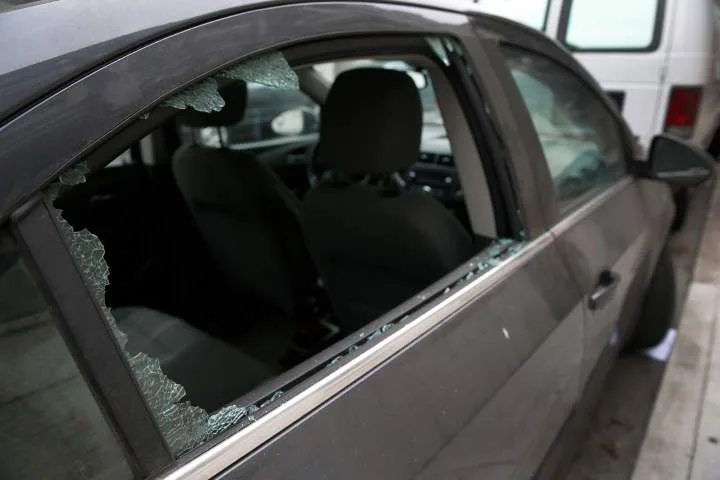 Vehicle break-ins increasing across Edmonton, especially in west end and downtown
