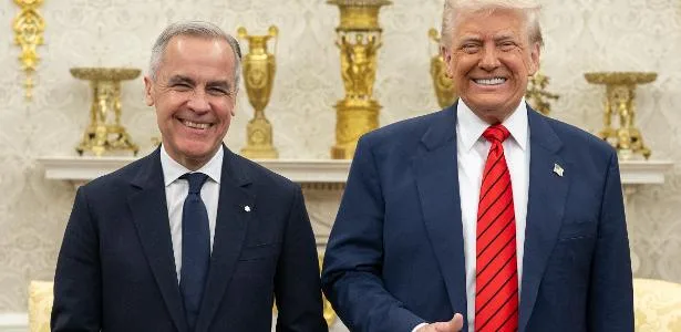 Trump suspende tarifas de 50% sobre produtos importados do Canadá