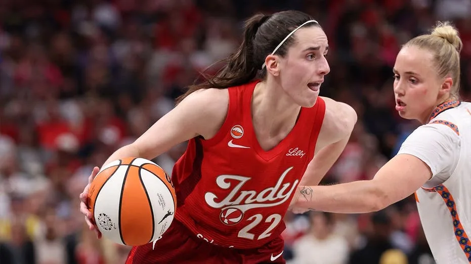 Caitlin Clark, Indiana Fever go into FIBA World Cup break with big win over Connecticut