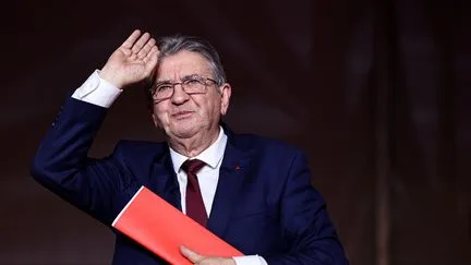 En quoi consiste "l'état d'urgence sociale" que souhaite déclencher Jean-Luc Mélenchon ?