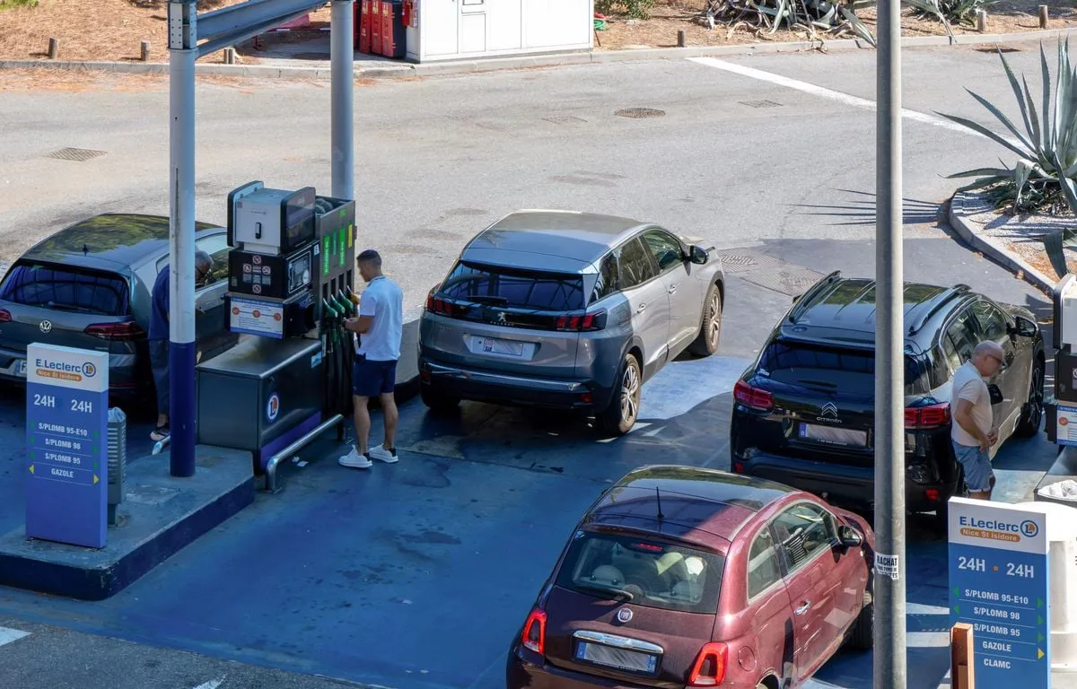 Prix des carburants : « Les aides ne seront pas suspendues », assure la porte-parole du gouvernement