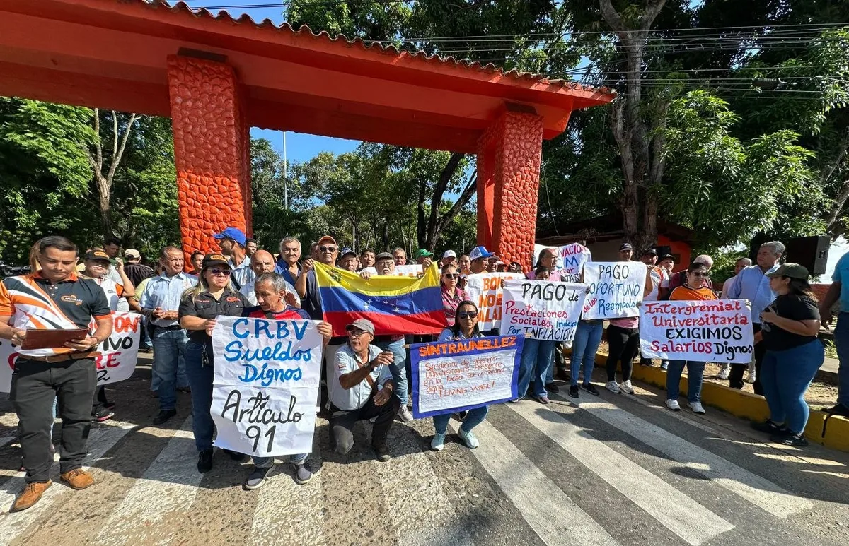 Trabajadores de la Unellez protestaron por salarios dignos en inicio del año académico