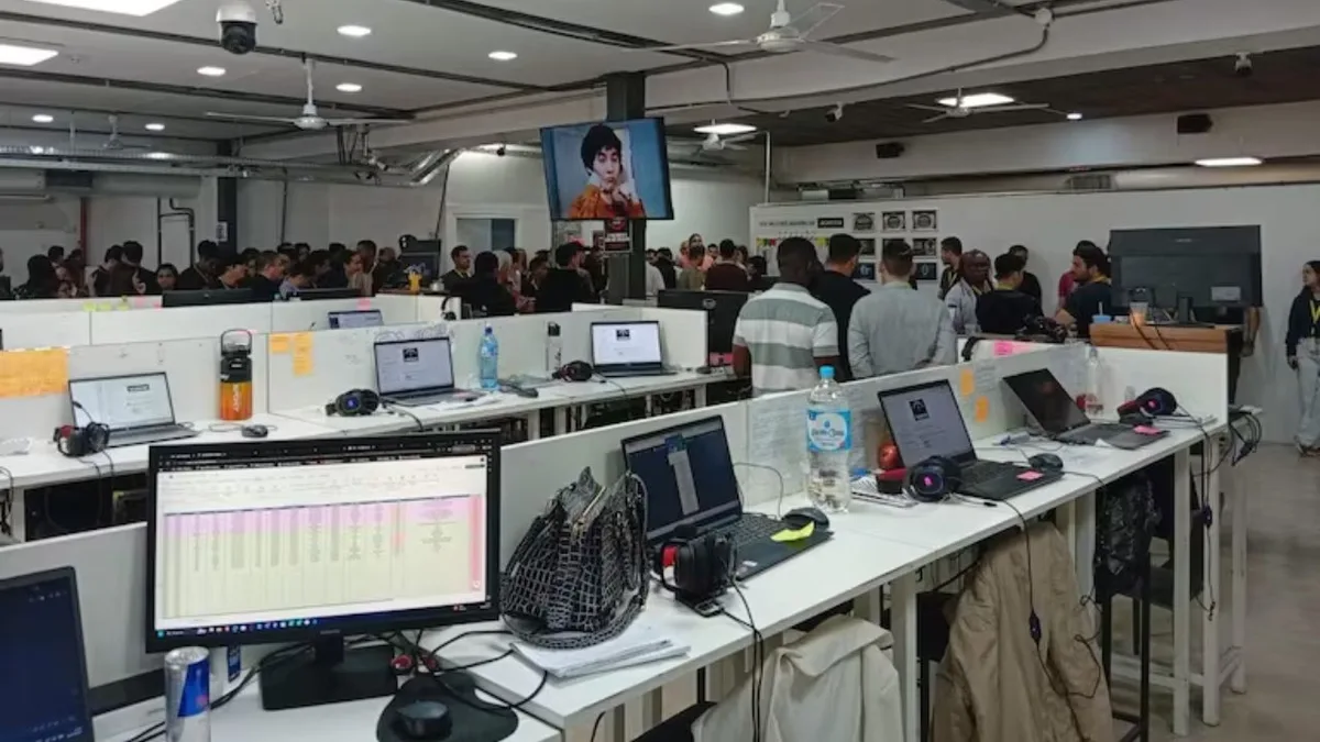 Quase 200 brasileiros são encontrados em call center no Paraguai sob suspeita de exploração