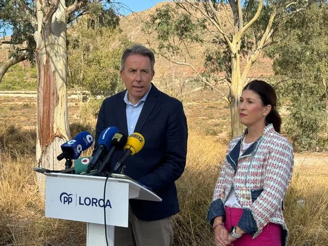 El Ayuntamiento de Lorca dice que Defensa ha vendido a un fondo de inversión los terrenos en los que se proyectaron 900 casas para jóvenes