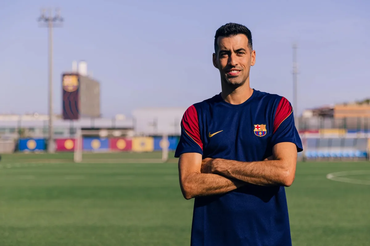 Busquets volta ao Barcelona para ser auxiliar técnico do time B
