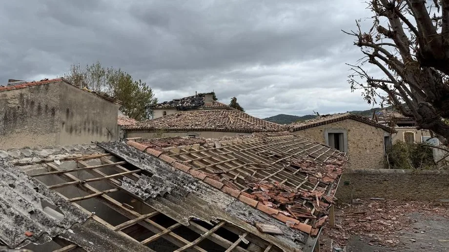 Tornade de Pomas : un mois après, "il faut que les assureurs répondent présent et vite", alerte le maire de la commune