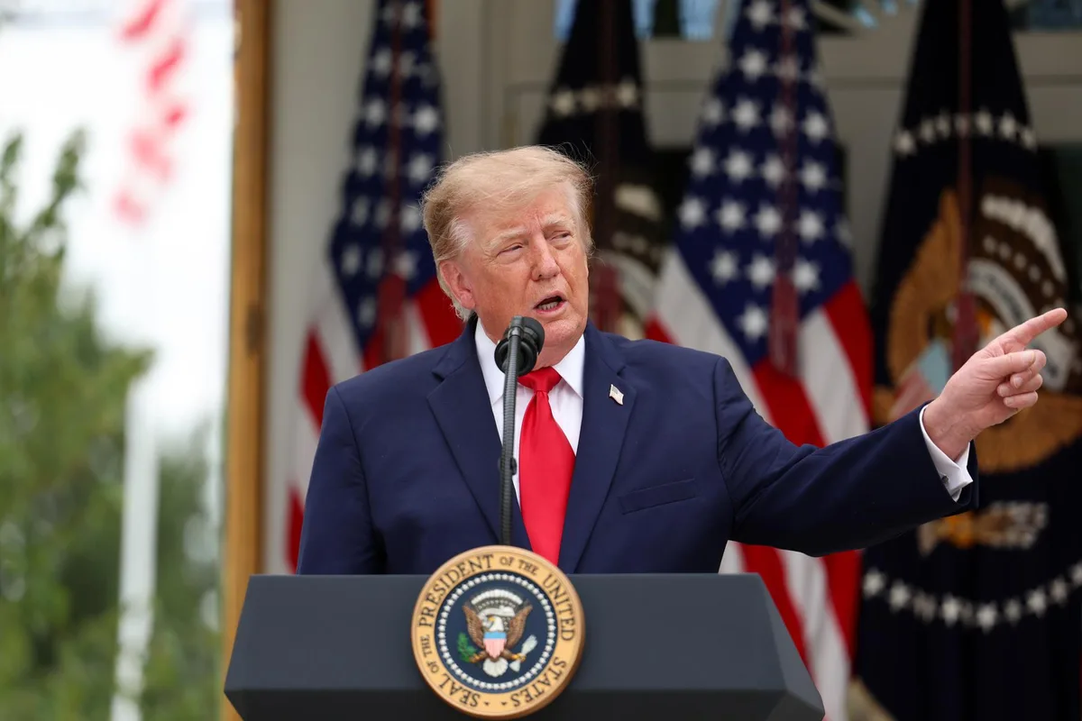 Trump dijo que no usará bombas nucleares o tropas sobre el terreno en Irán