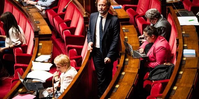 Budget 2027 : les députés socialistes font planer la menace d’une motion de rejet préalable