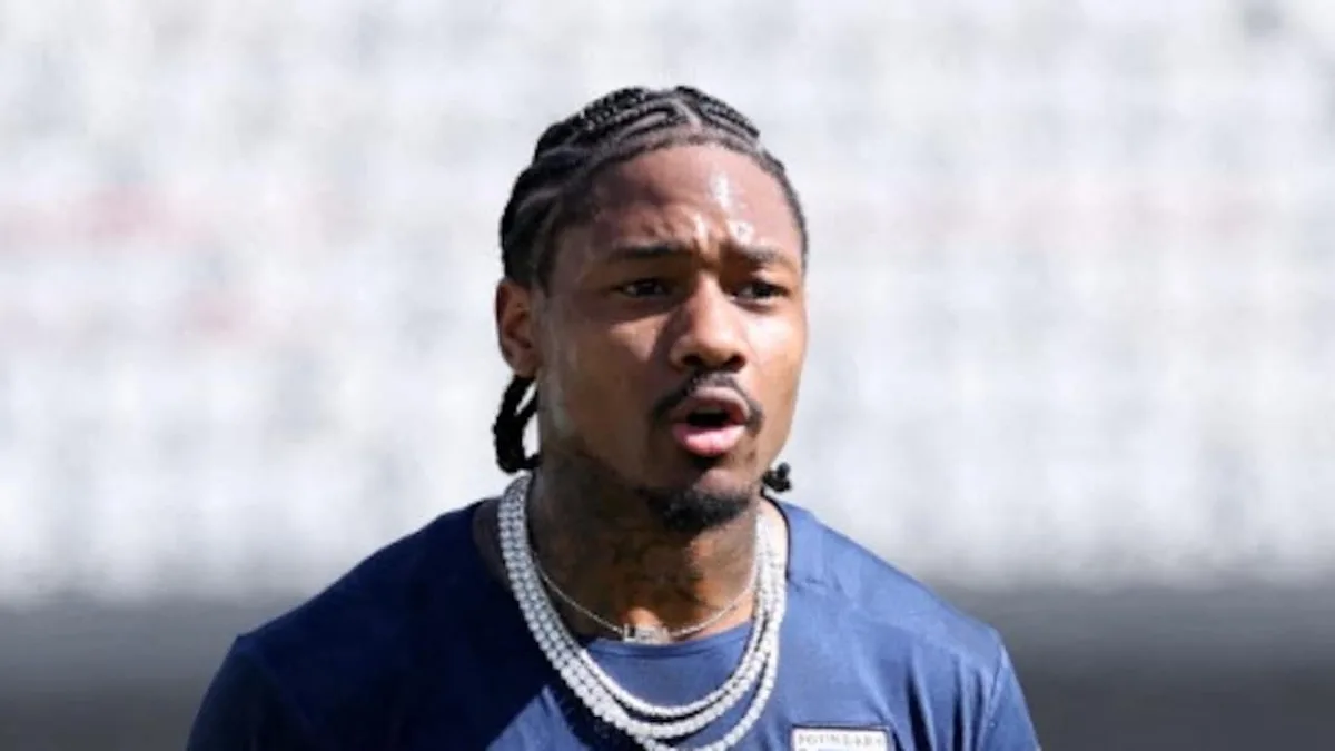 Stefon Diggs’ Strong Start Leaves New England Patriots Facing An Awkward Decision To Revisit