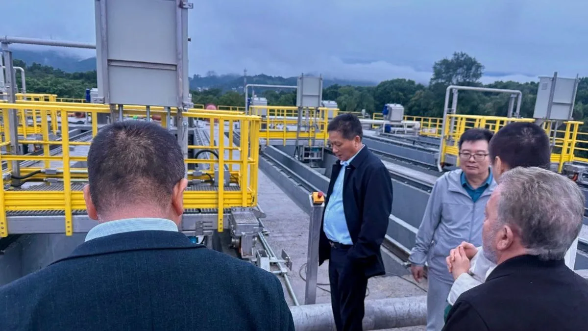 Comitiva chinesa discute tecnologia que pode influenciar o futuro do saneamento em Balneário Camboriú