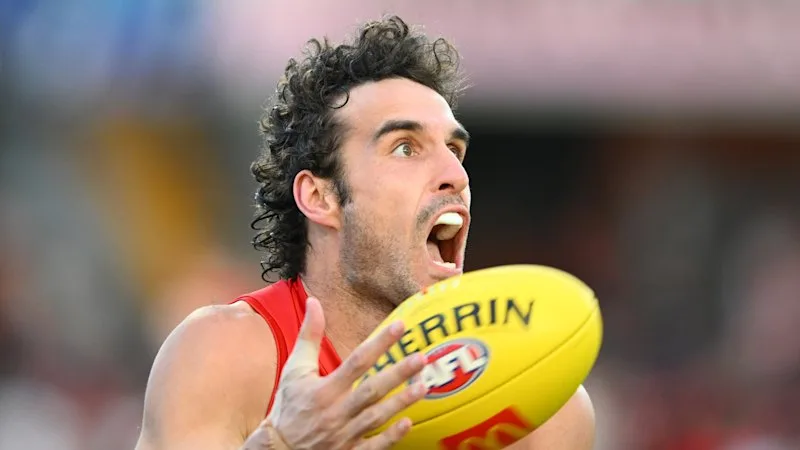 AFL LIVE: ‘This is a love job’: Lyon on giving Saints stalwart a farewell game