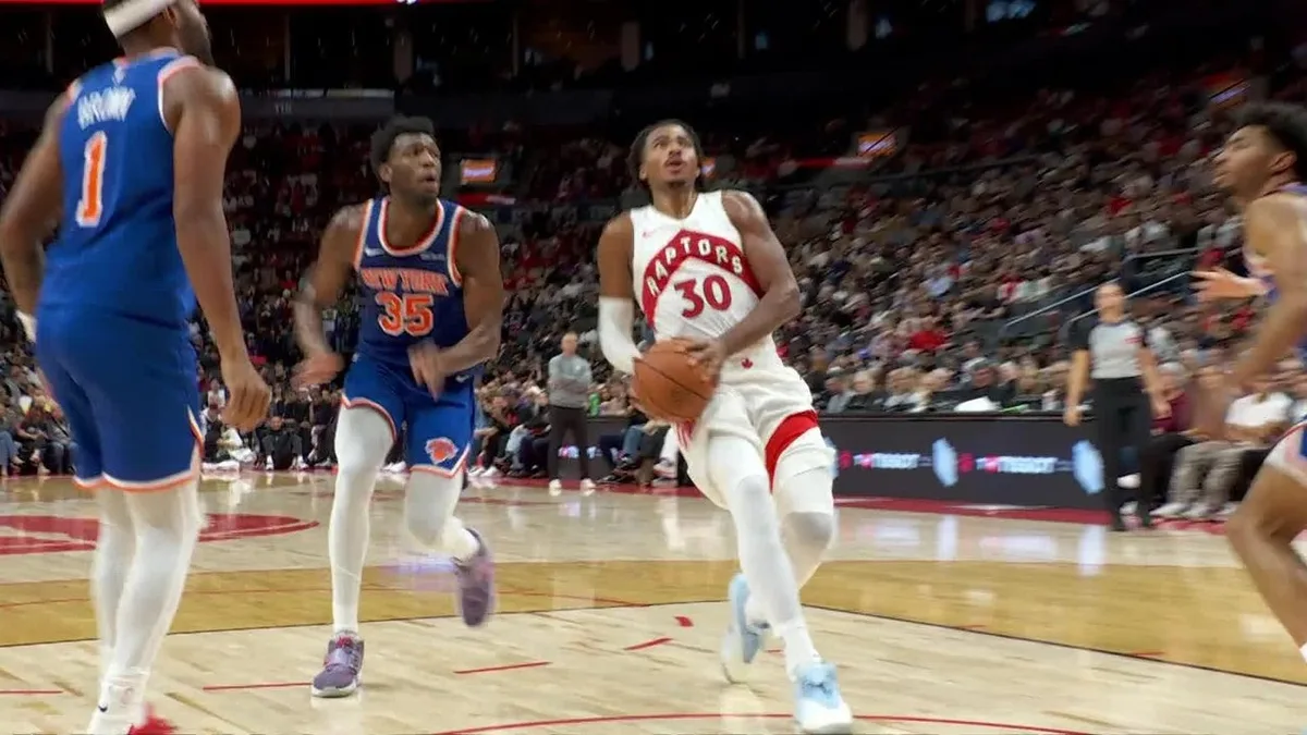Raptors’ Murray-Boyles blows past Wiseman to throw down filthy slam