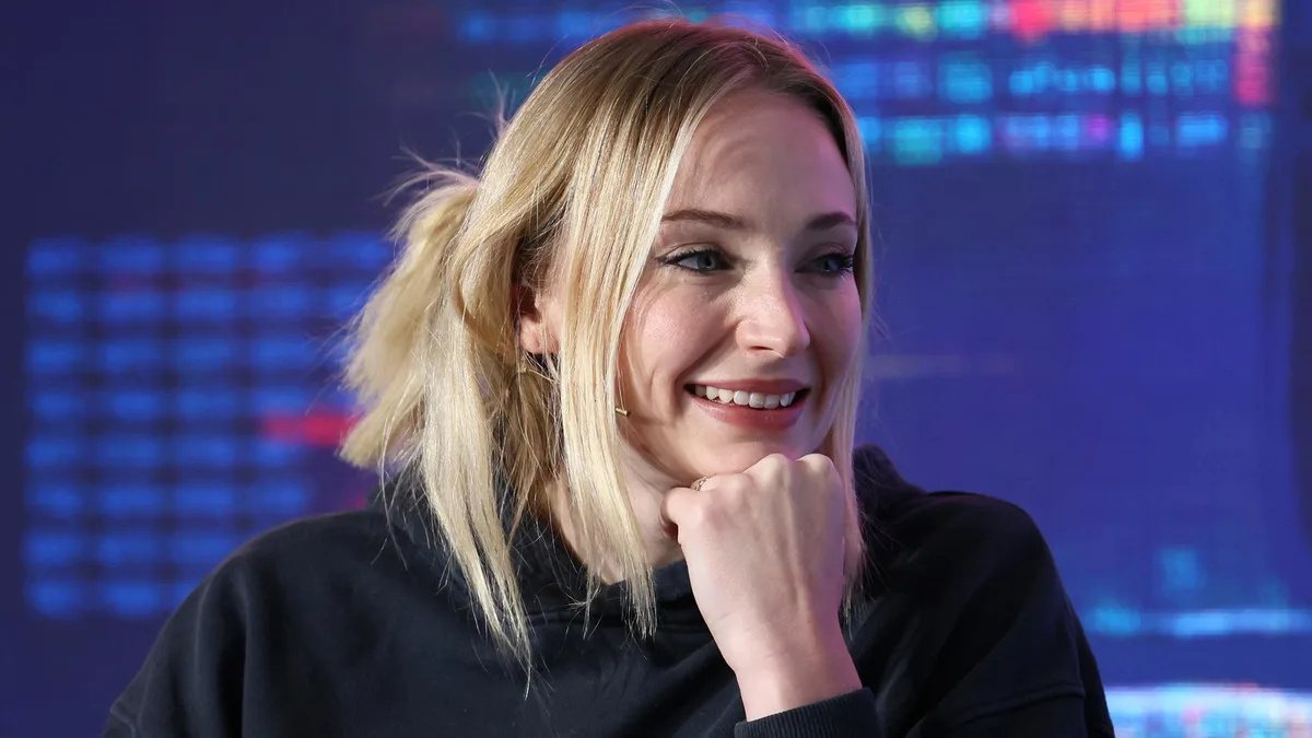 A melhor música de todos os tempos segundo Sophie Turner