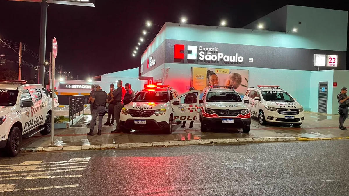 Tentativa de assalto a farmácia termina com criminoso baleado em Campinas