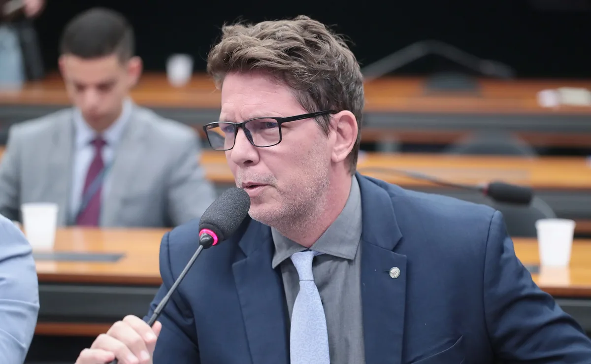 Mário Frias pede que investigação sobre Dark Horse fique apenas nas mãos de André Mendonça