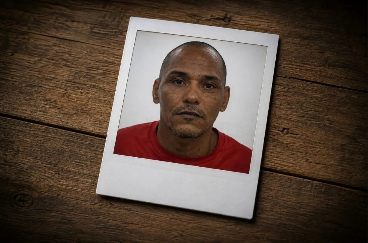 Homem que matou mãe adotiva e estuprou duas jovens é preso no DF