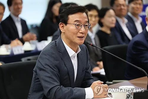 전재수 시장, 캠프·인수위 출신 정무직·공공기관장에 기용