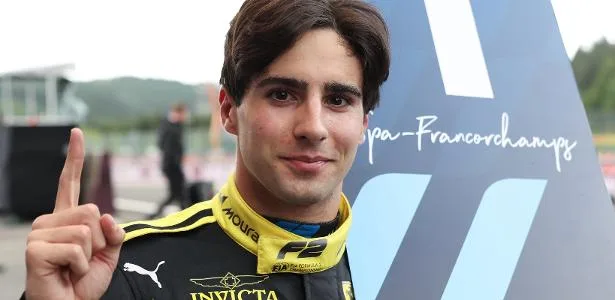 'Estamos apoiando fortemente' Rafa Câmara por vaga, diz chefe da Ferrari