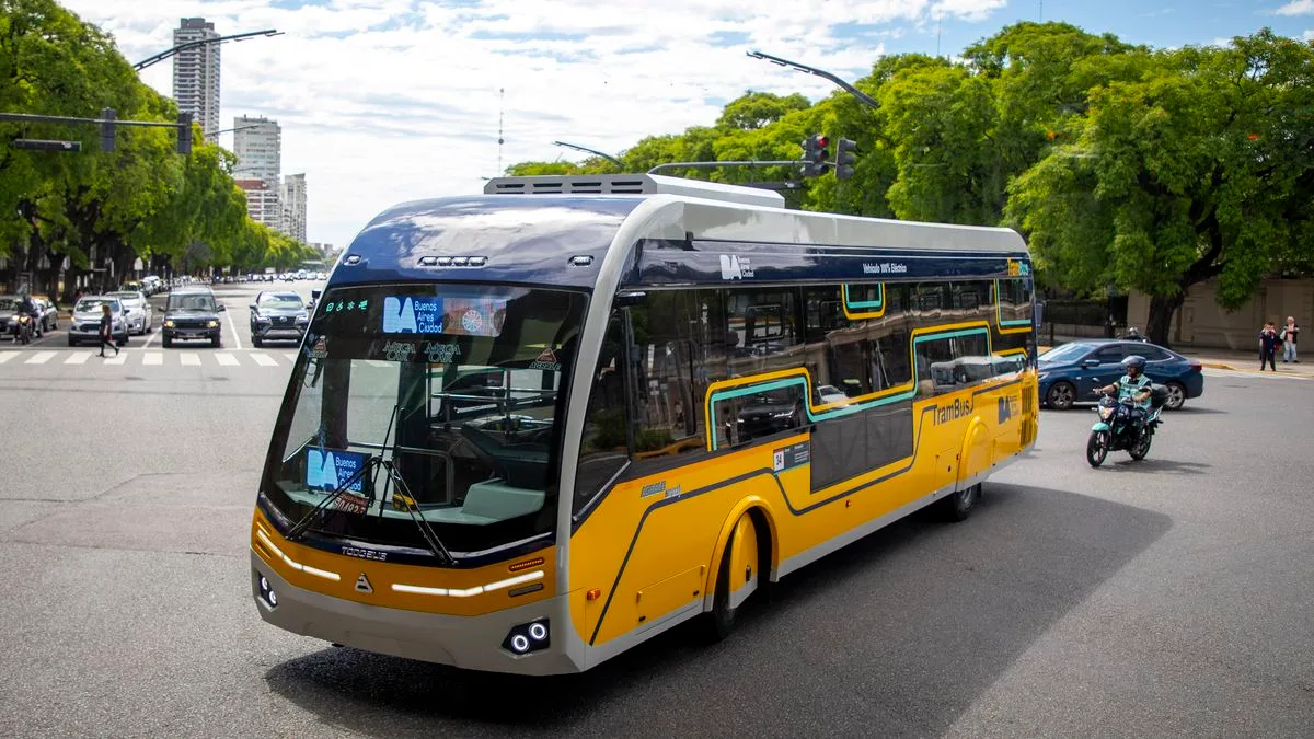 Llega el TramBus a CABA y ya hay cambios en los sentidos de las calles de Caballito y Almagro
