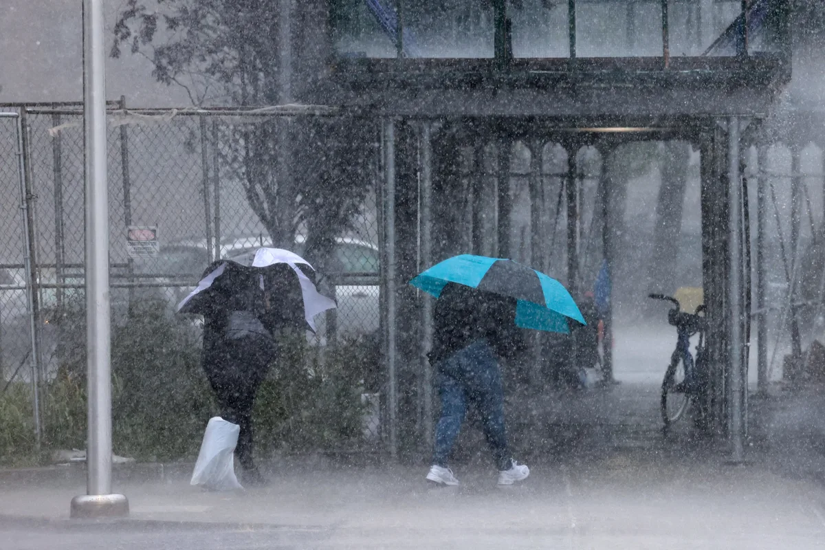 Más de 38 millones de personas quedan bajo alerta por tormentas severas, inundaciones y posible riesgo de tornados