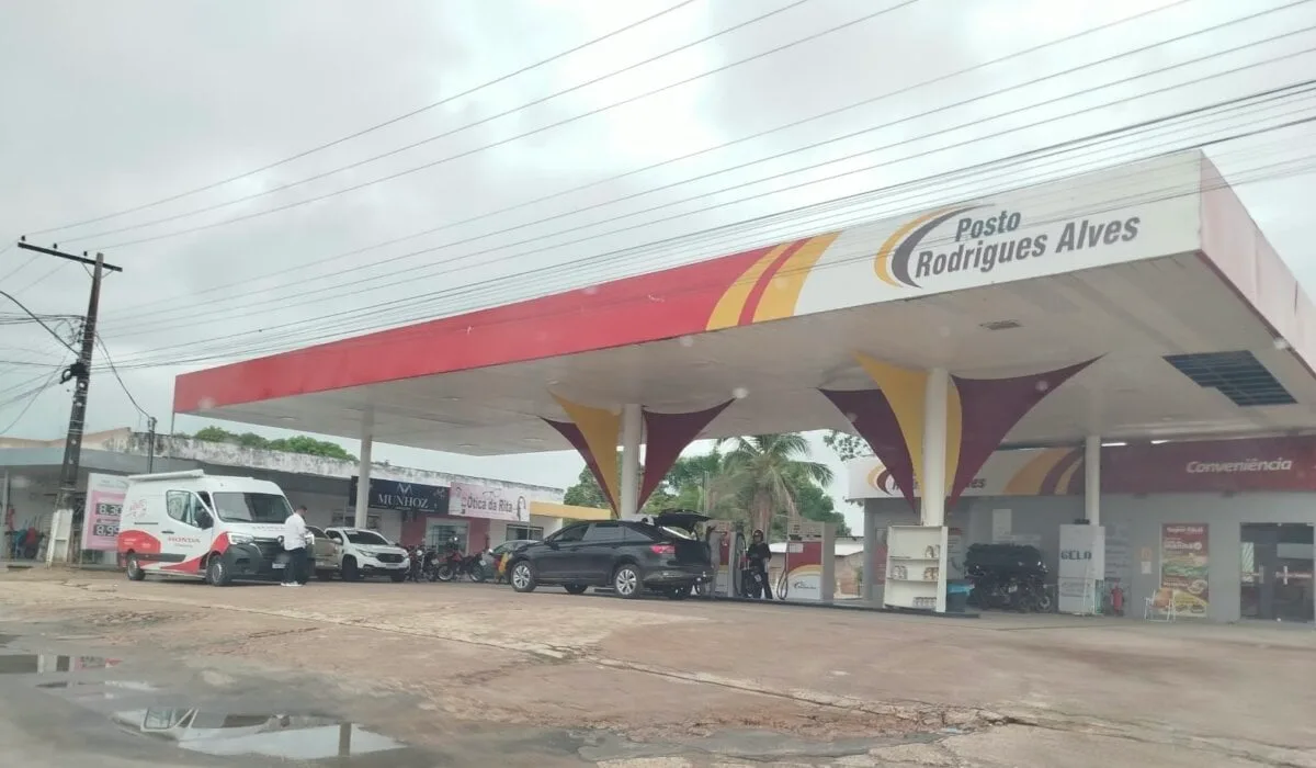Posto de combustível é alvo de assalto em Rodrigues Alves