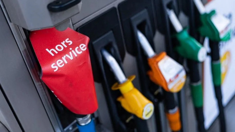 Carburants : vers de nouvelles aides le 1er octobre, mais "pas de baisse de taxe généralisée", selon Roland Lescure