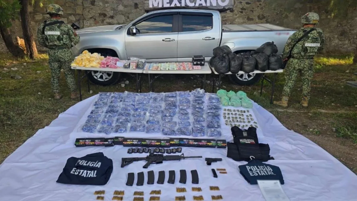 Decomiso masivo en Durango: Aseguran más de 20 mil dosis de droga y 2 millones de pesos en efectivo