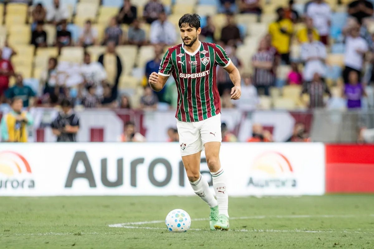 Igor Rabello fará tratamento conservador de lesão no Fluminense; cirurgia fica para fim do ano