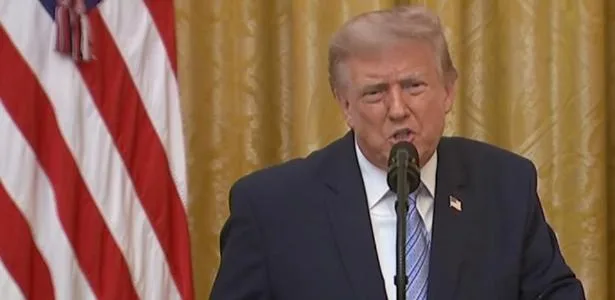 Índice de compras dos EUA e discurso de Trump no radar dos mercados