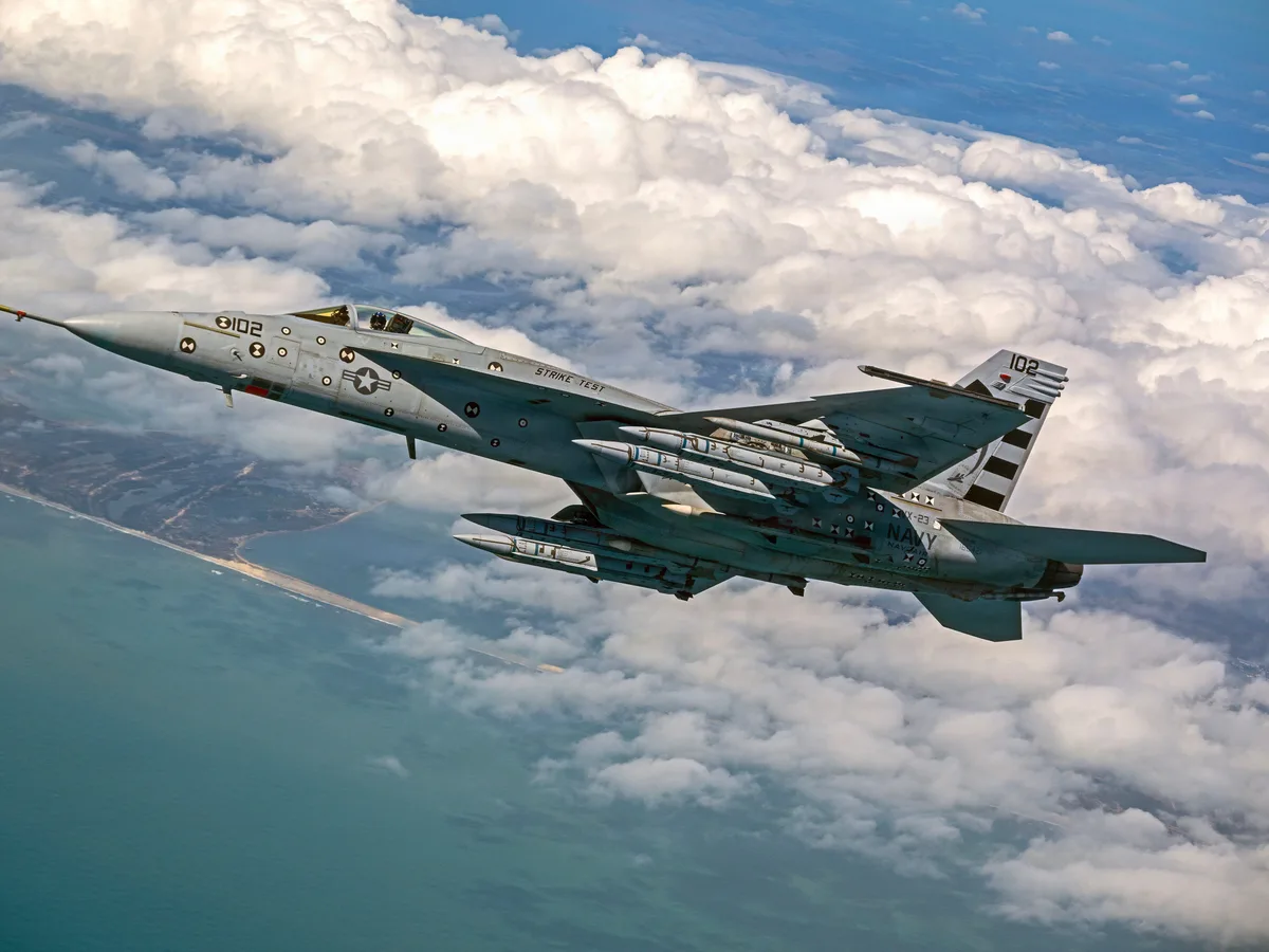 The US Navy's next-gen missile breaks cover. It fits inside an F-35 and can threaten enemy aircraft over 280 miles away.