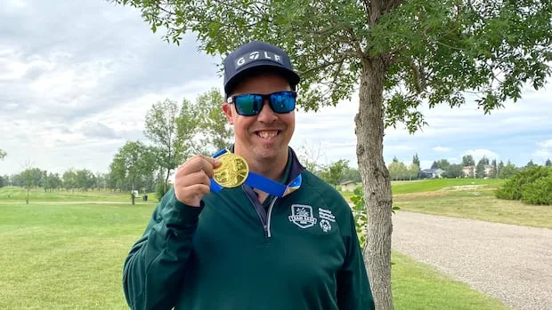 Sask. Special Olympics athlete hits a gold-winning hole-in-one