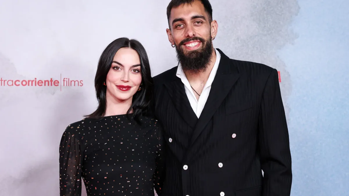 La 'influencer' María Valero, pareja de Borja Iglesias: "Me encanta que también me conozcan por 'la novia de"