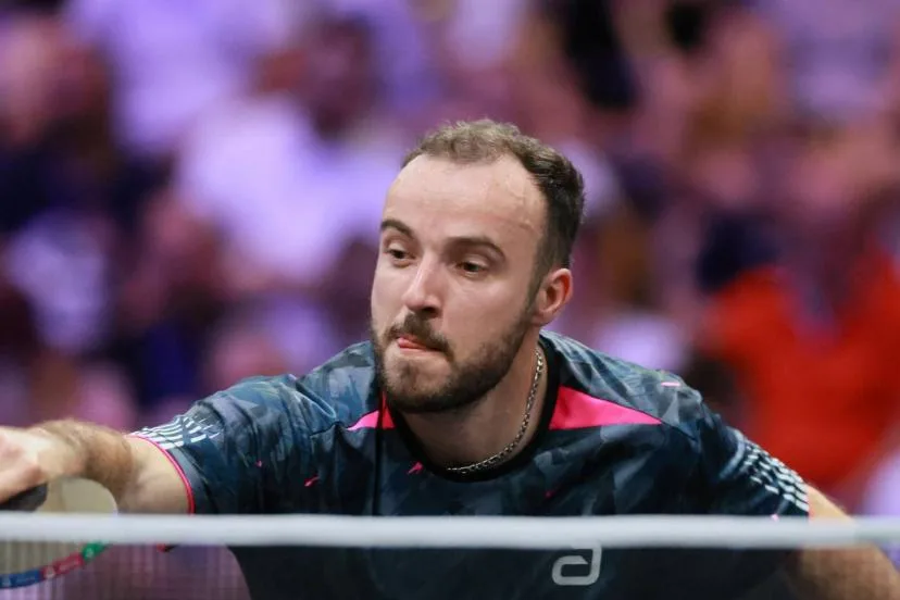Simon Gauzy qualifié pour le deuxième tour du WTT Contender d'Almaty