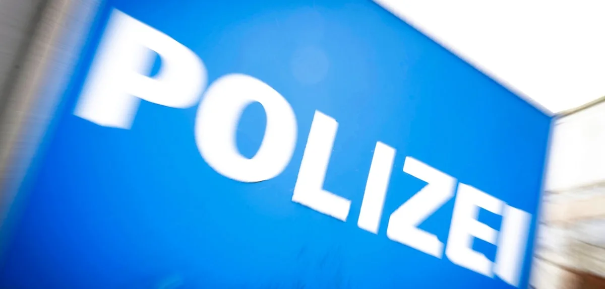 Räuber stehlen nach Messerraub auch Auto von 21-Jährigem in Wilhelmshaven