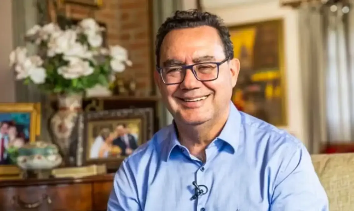 Conhecido pelos livros de autoajuda, Augusto Cury será candidato a presidente