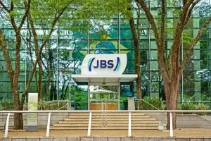 Mercado vê sucessão na JBS como continuidade, mas monitora riscos de execução