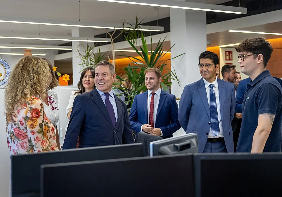Page garantiza que ningún empleado público será «víctima» de la IA en Castilla-La Mancha
