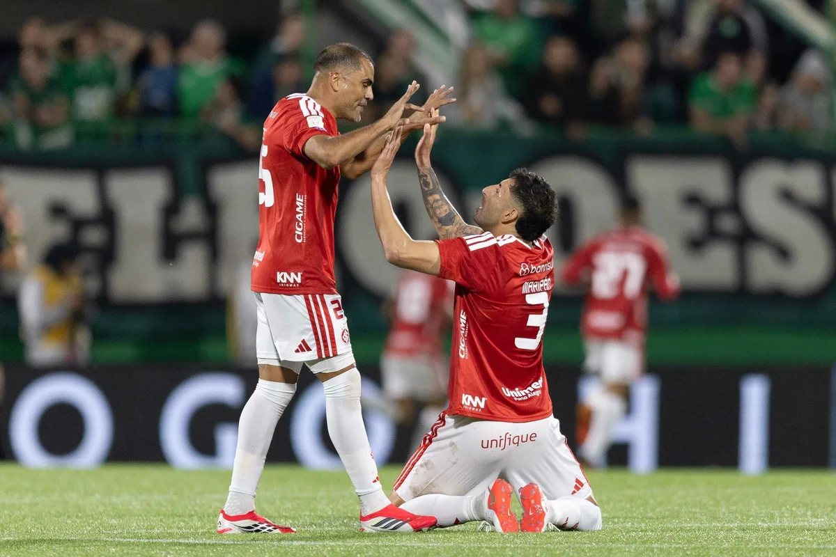Análise: Inter resiste à pressão, dá sobrevida a Pezzolano e reacende sonho de fuga do Z-4