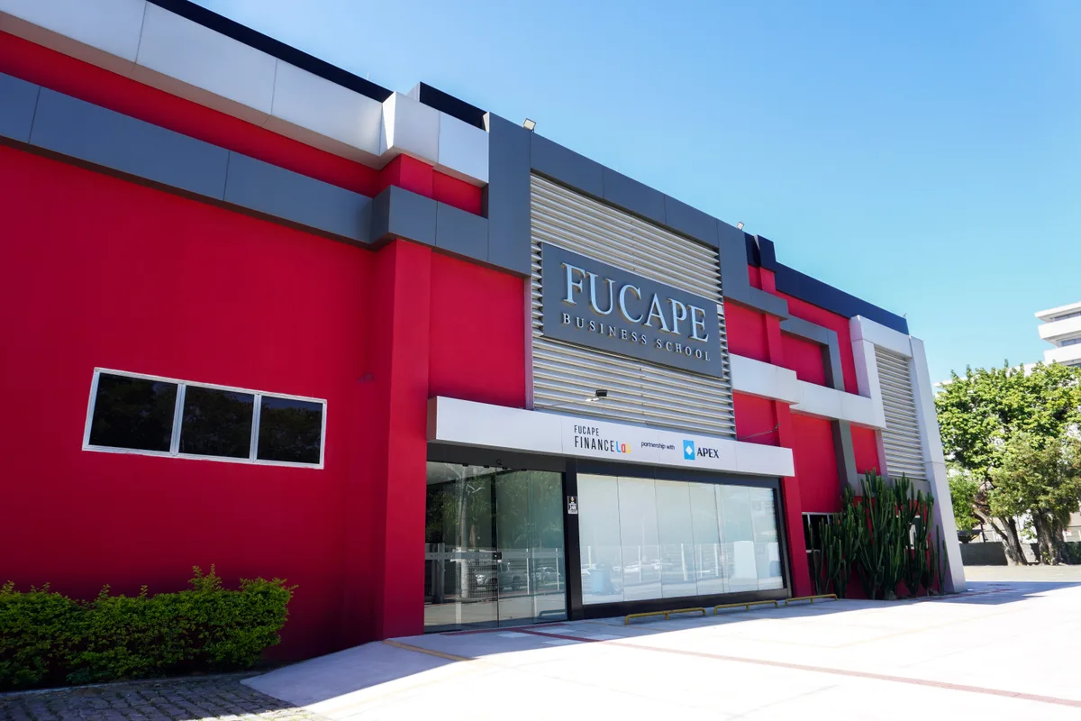 Fucape pede à Justiça para sair de ação que protege Apex contra credores