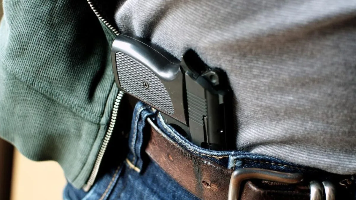 Câmara aprova porte de arma para mais de 10 profissões: lista inclui advogados, fiscais, peritos e agentes de trânsito