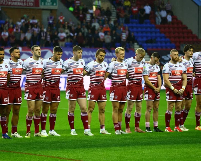 Wigan rise to occasion against Hull KR as town unites to remember Sir Billy Boston