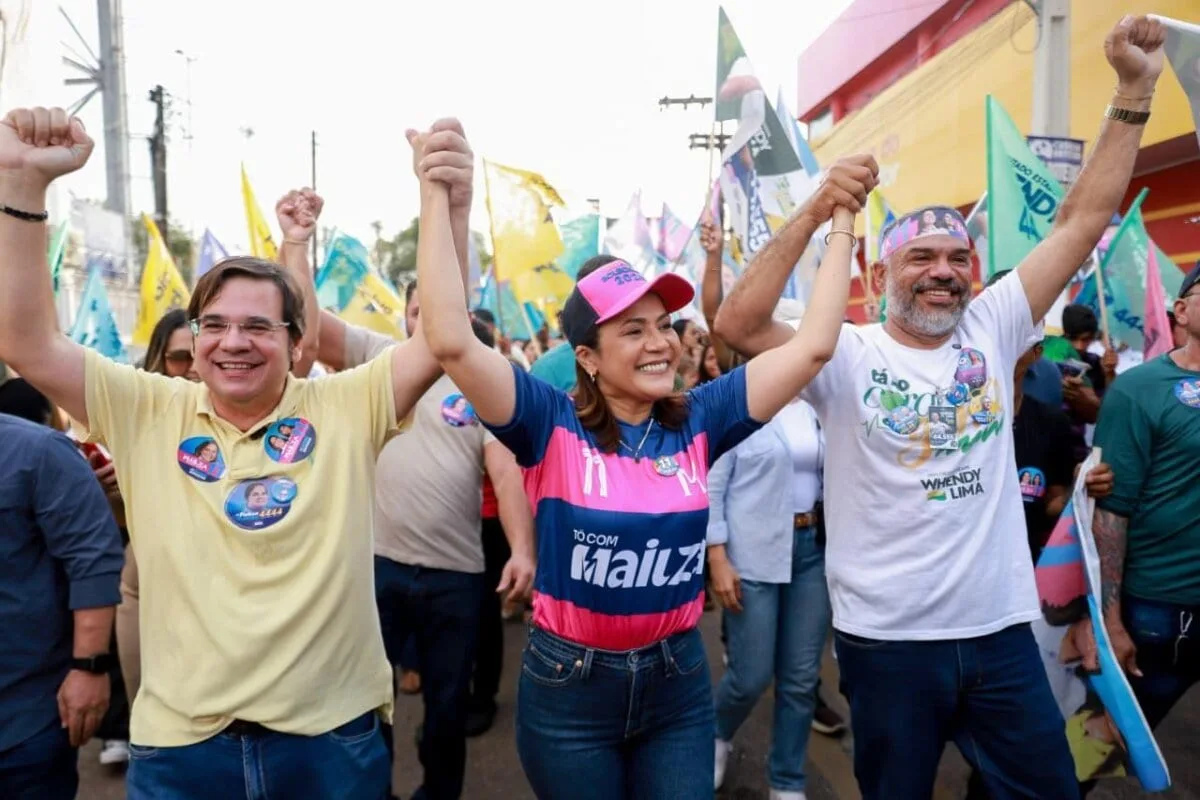 ​”Ninguém constrói nada sozinho”: Mailza reúne 3 mil pessoas em arrastão do 11 no bairro 6 de Agosto