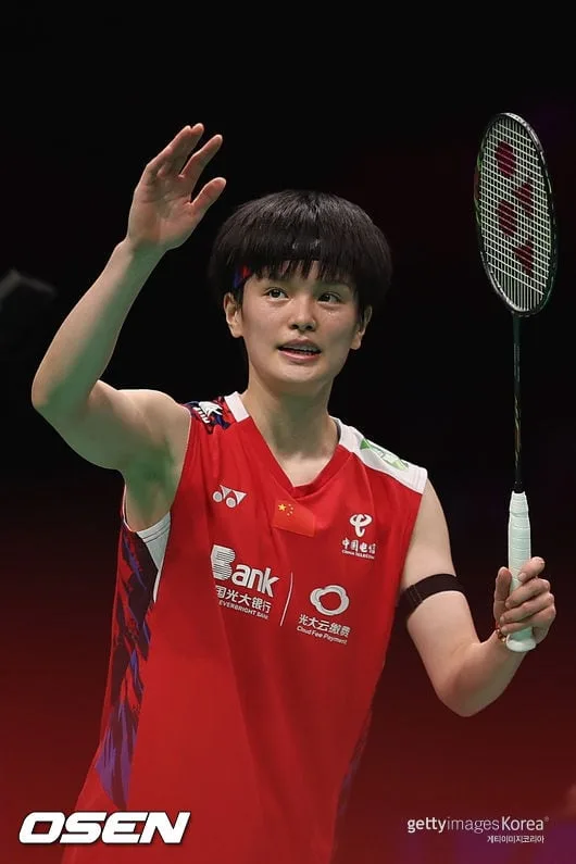 '우승 후보' 중국 배드민턴, 왕즈이·류성수-탄닝·천위페이 줄줄이 승리→ 3-0으로 결승 선착...한국은 일본과 접전 중