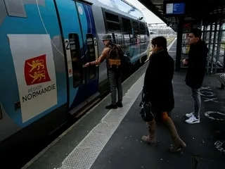 Trains supprimés, retards… Journée noire sur la ligne SNCF Paris-Granville après « un acte de vandalisme »