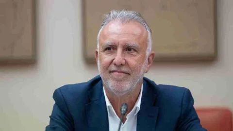 Torres condena los ataques a migrantes en Ceuta y promete "transparencia" sobre unos retornos que no serán inmediatos