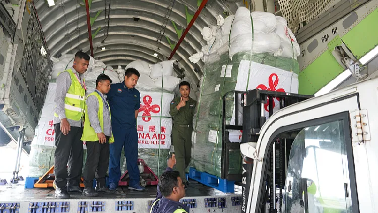 China provides emergency humanitarian assistance to Nepal