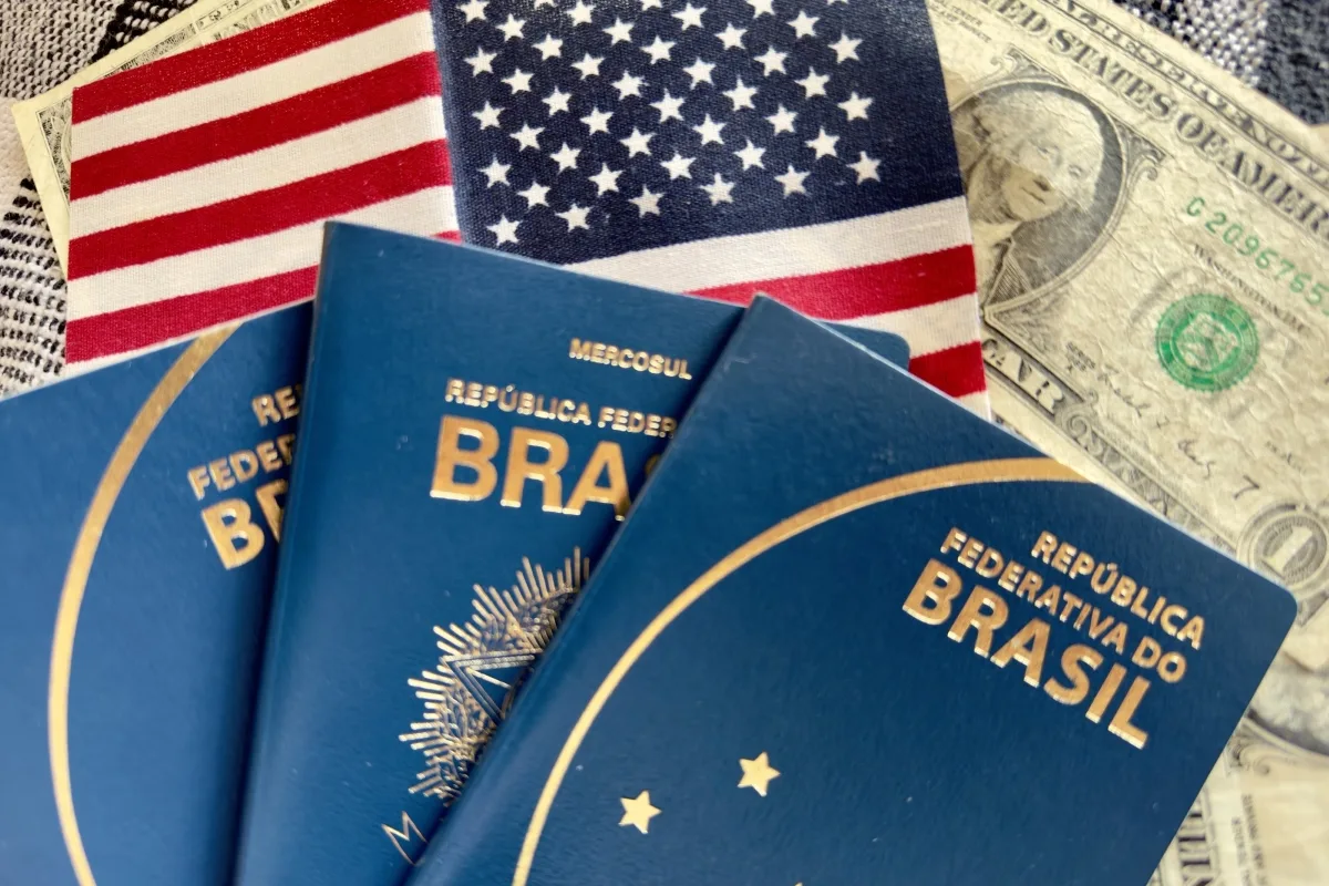 Juíza anula ato de Trump que proíbe visto para imigrantes de 75 países