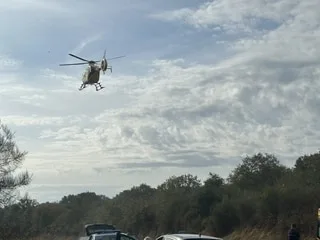 Piéton percuté par une voiture sur une route de Maine-et-Loire : la victime a été transportée à Angers par hélicoptère